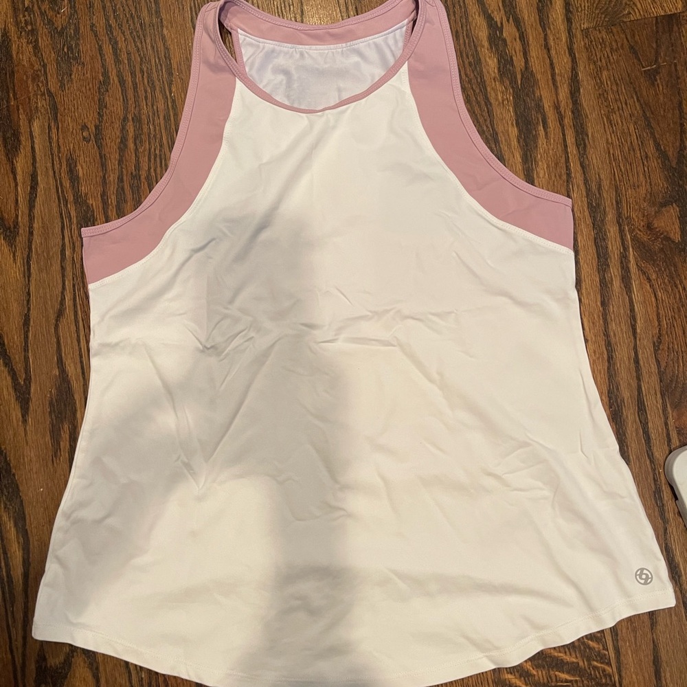 BNWOT Lija racer back tank. Size XL